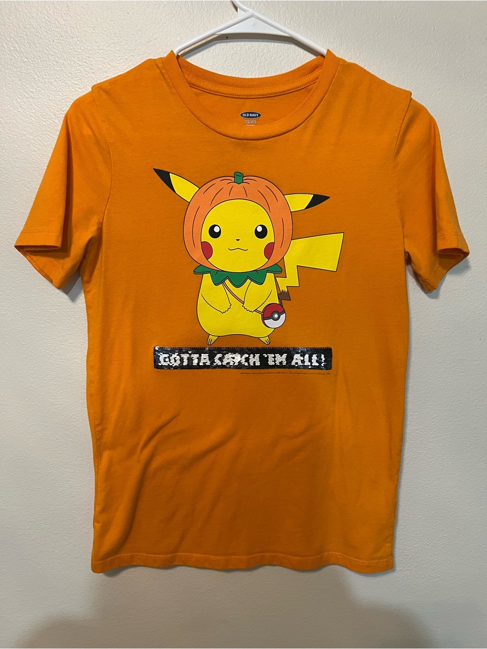 Old Navy Orange Pikachu Pumpkin Graphic Tee with Sequin Details, XL-14-16 🎃